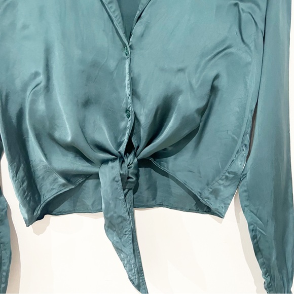 Wilfred Tie Front Button Up Blouse in Hunter Jade Green Satin Cupro size XS - Picture 5 of 7